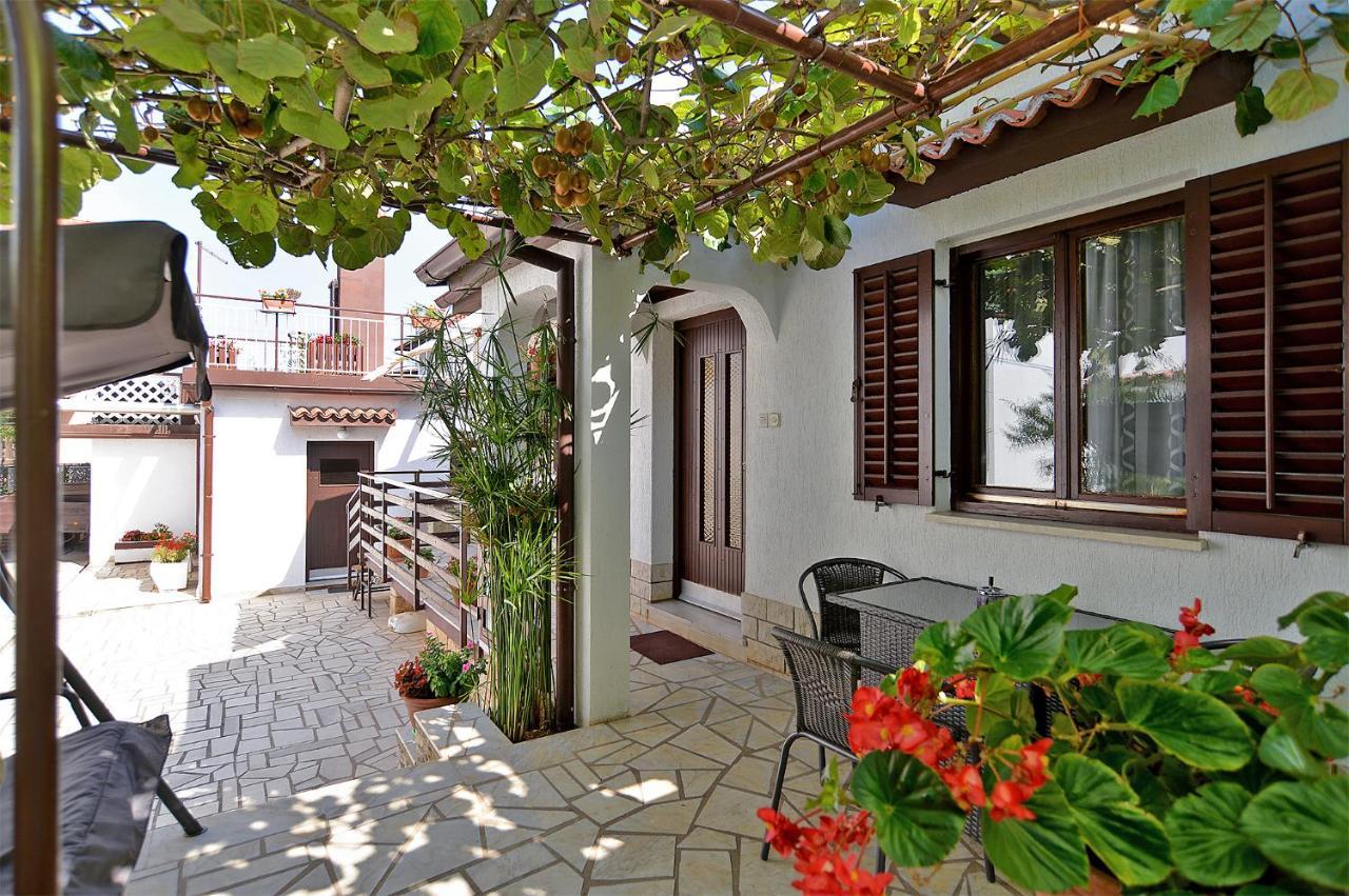 Apartment Mario 2060 Pula Exterior foto